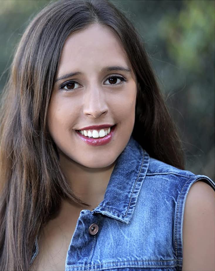 Author Sandra Lena